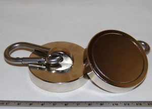 UM 60 x 12 / N oczko 8mm z karabińczykiem